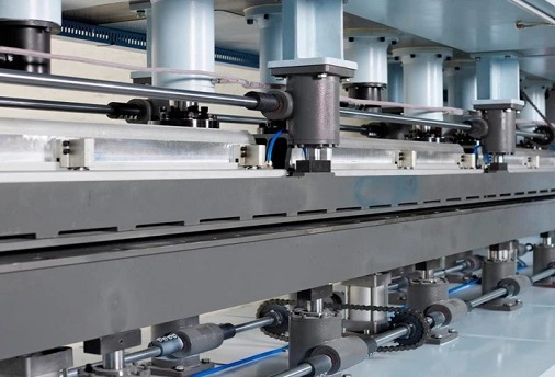 La production et les caractéristiques du tissu non-tissé à air chaud