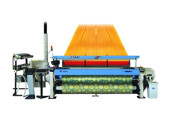 La position importante des métiers de la rapière à grande vitesse dans l'industrie textile